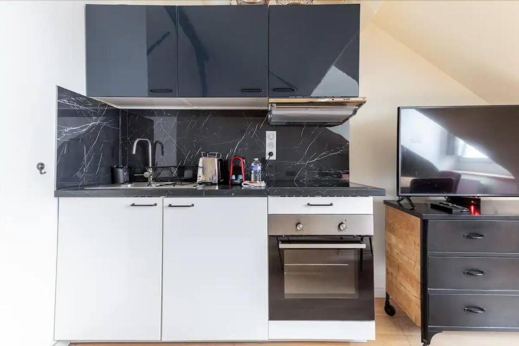 Grands Boulevards 52 Appartement Cosy 1Br-4P Париж Екстериор снимка